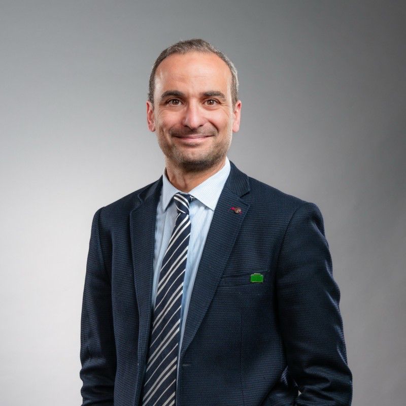 Dr. Hassen Ouakad